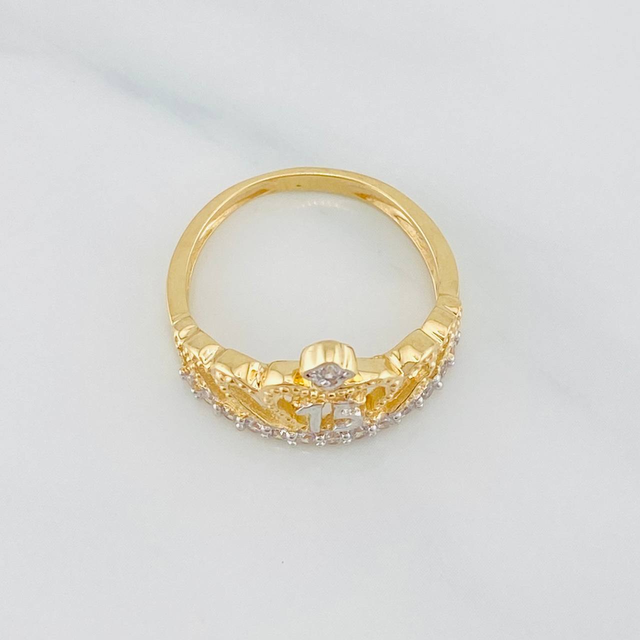 Anillo Corona 15's 3.85g / T7 1/2 Dos Oros Amarillo Blanco 18K