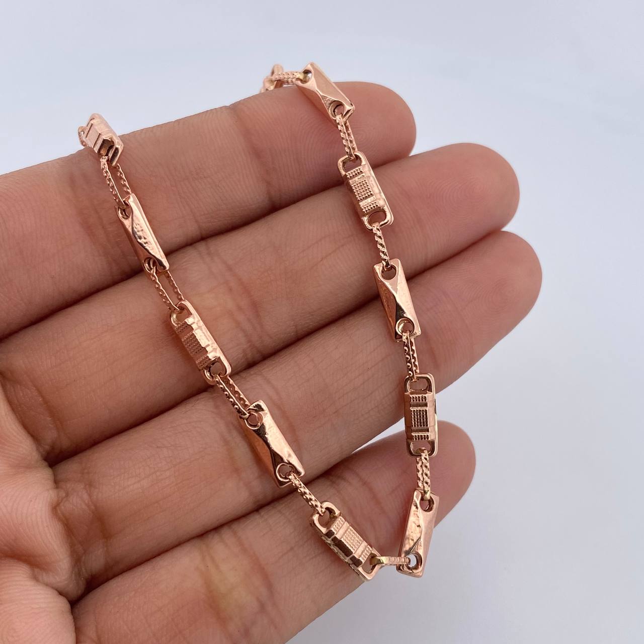Cadena Rustica Rectangulo   10gr / 61.5cm / 4.7mm Oro Rosa 18K $
