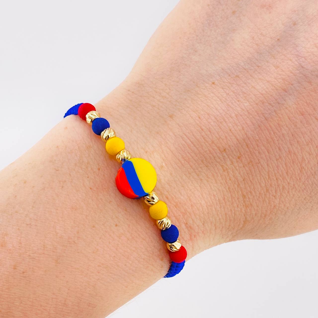 Pulsera Tejida Tricolor Circulo Bolas Diamantadas 4Mm / 6 Und Oro Amarillo 18K (A.C)