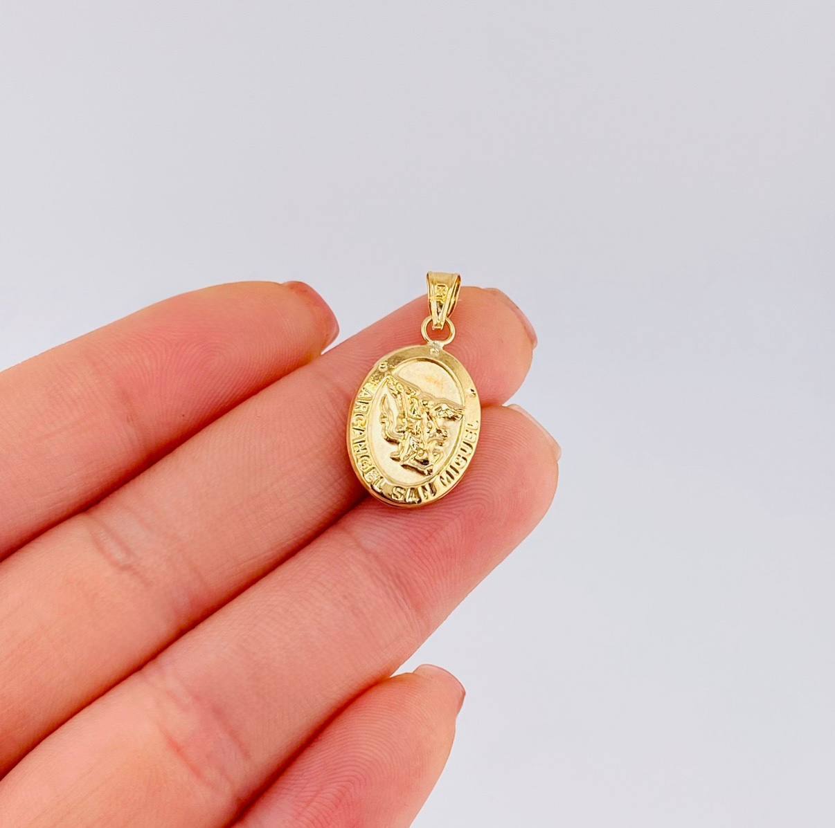 Dije San Miguel Arcangel 1.2 g / 2.6 cm Oro Amarillo 18K