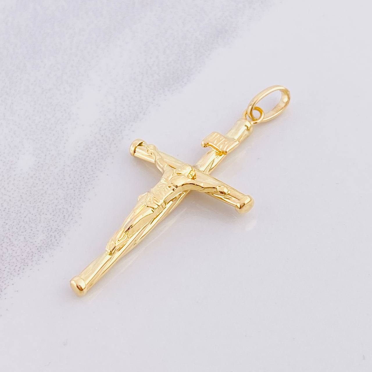Dije Cruz Cristo 1.1g / 4cm Oro Amarillo 18K