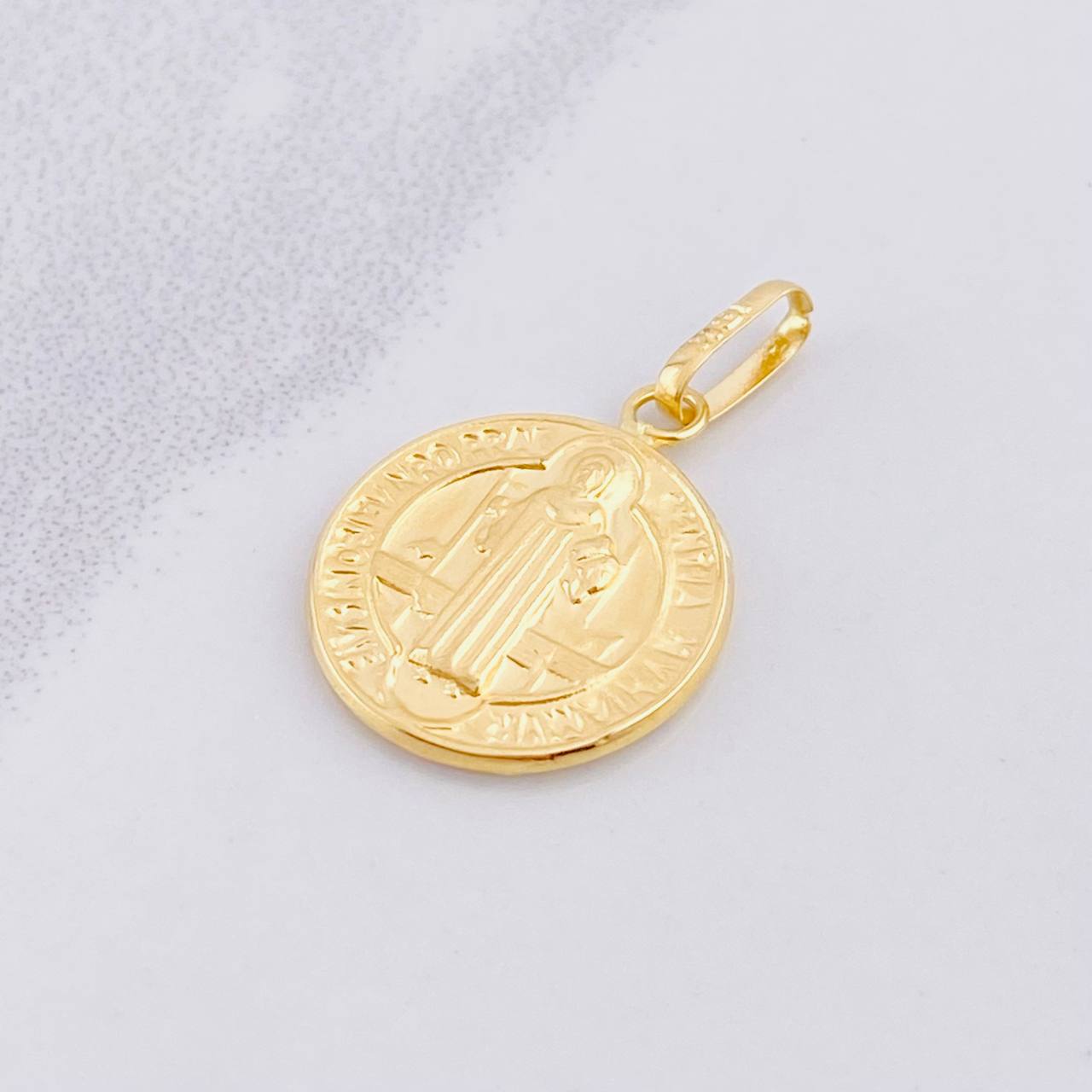 Dije San Benito 1.05g / 2.3cm Oro Amarillo 18K