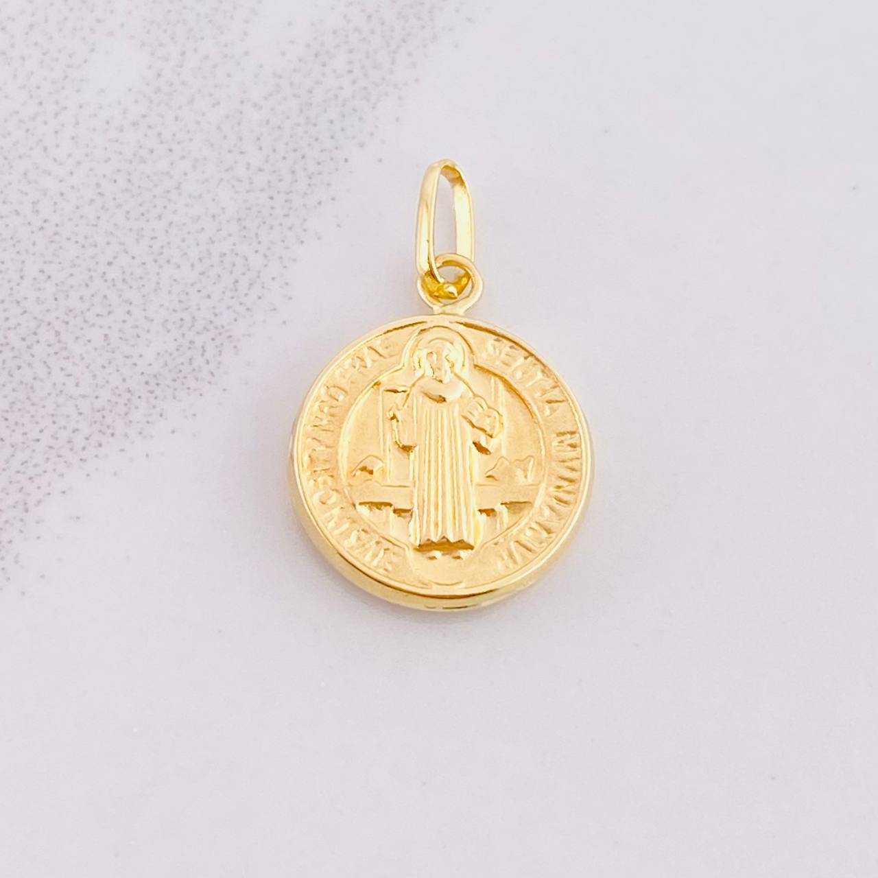 Dije San Benito 0.7g / 2cm Oro Amarillo 18K