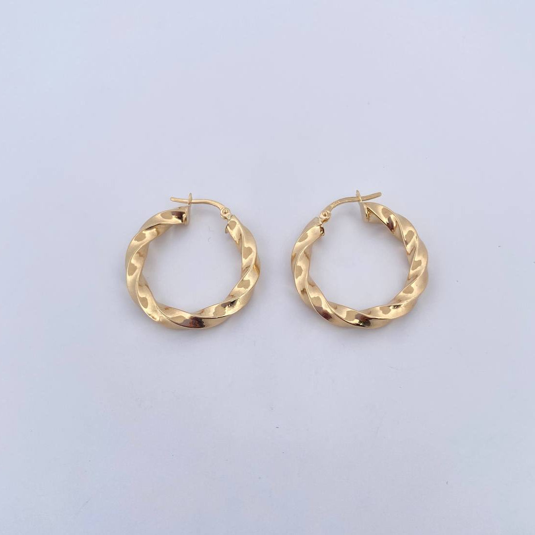 Candongas Milu 3.3gr / 2.2cm / Oro Amarillo 18K $