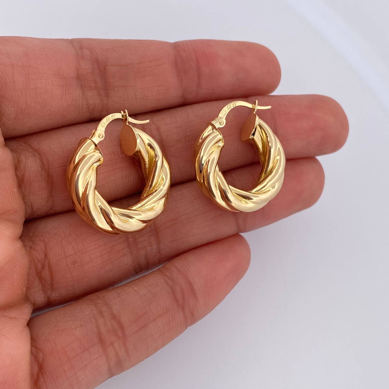 Candongas Mati 4.05gr / 2.4cm / Entorchada Oro Amarillo 18K &