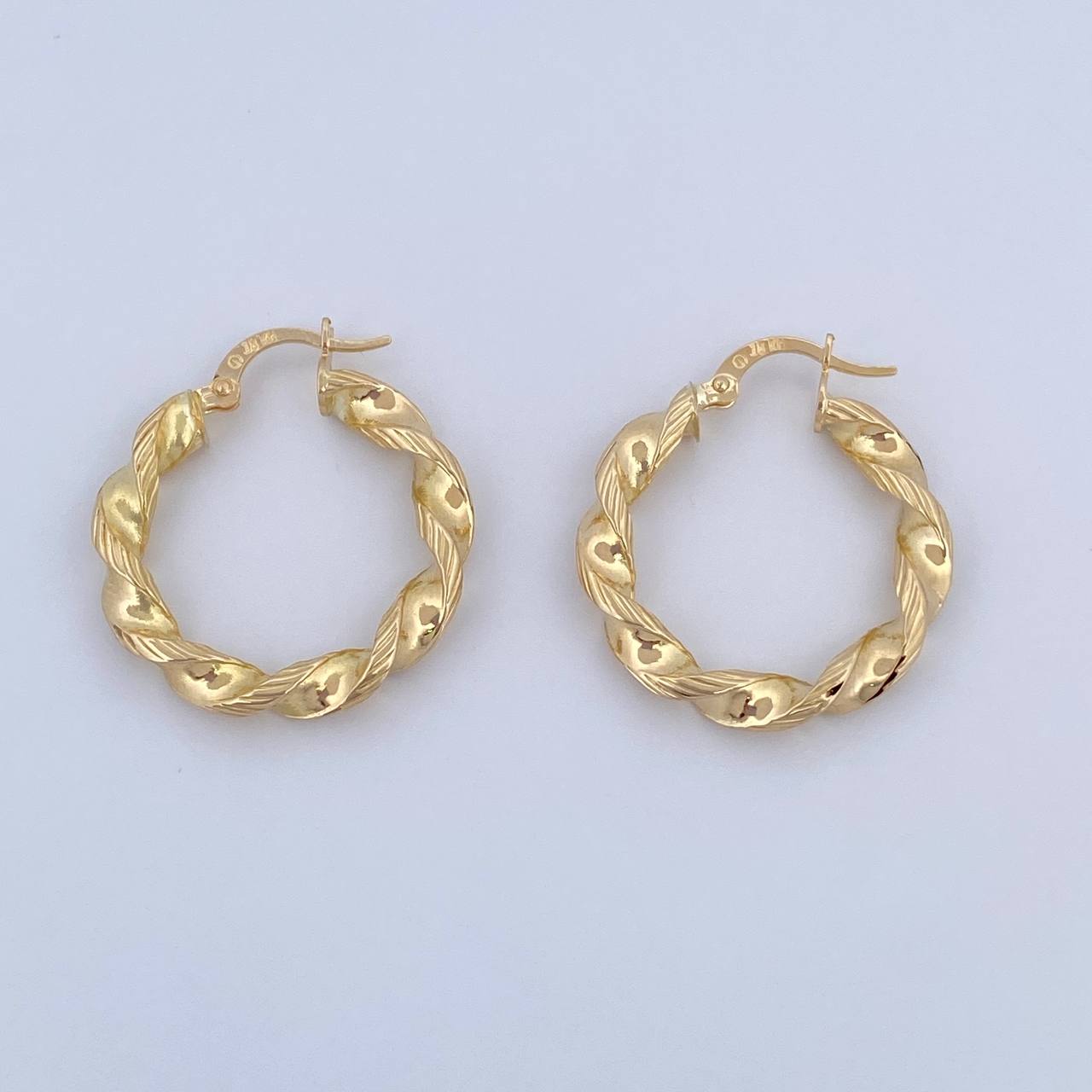 Candongas Deis 3.1gr / 2.9cm / Rayada Oro Amarillo 18K &