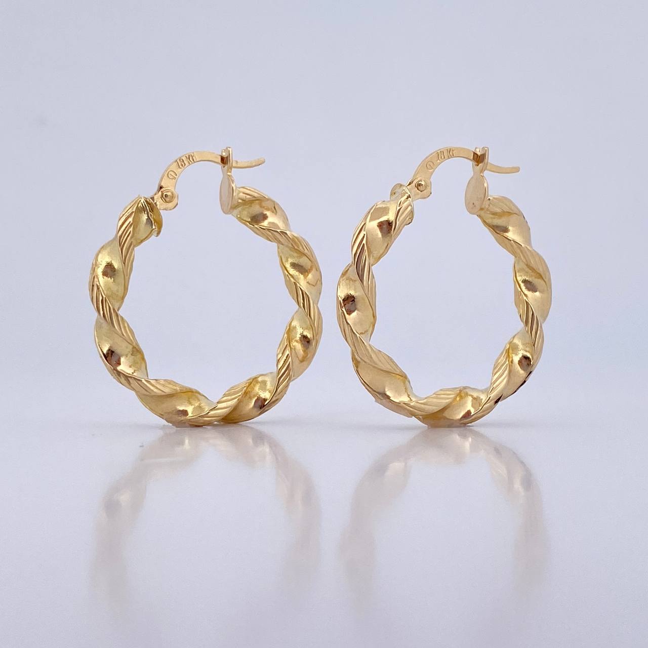 Candongas Deis 3.1gr / 2.9cm / Rayada Oro Amarillo 18K &