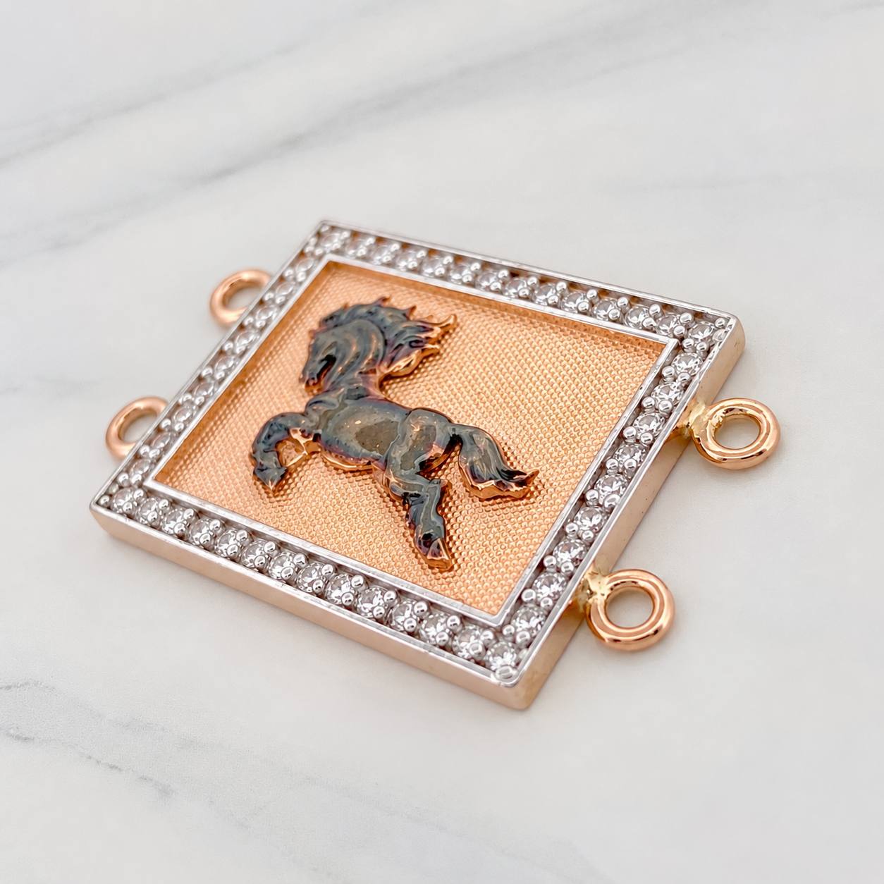 Herraje Caballo 10.25g / 3.8cm Tres Oros 18K