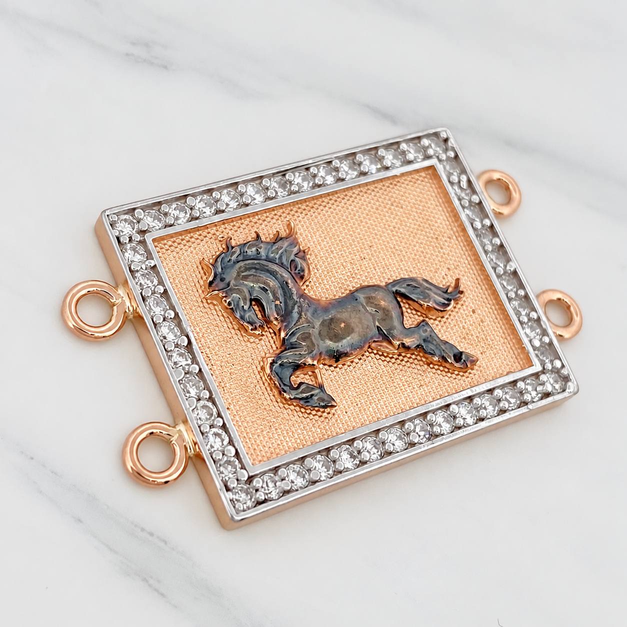Herraje Caballo 10.25g / 3.8cm Tres Oros 18K