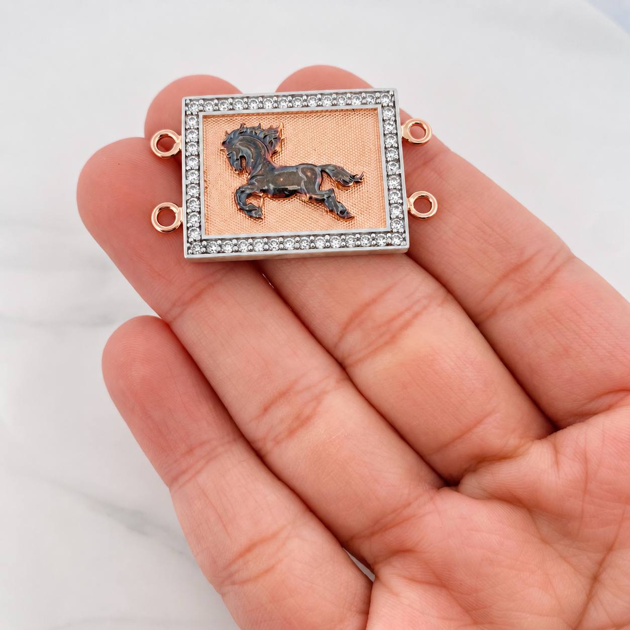 Herraje Caballo 10.25g / 3.8cm Tres Oros 18K