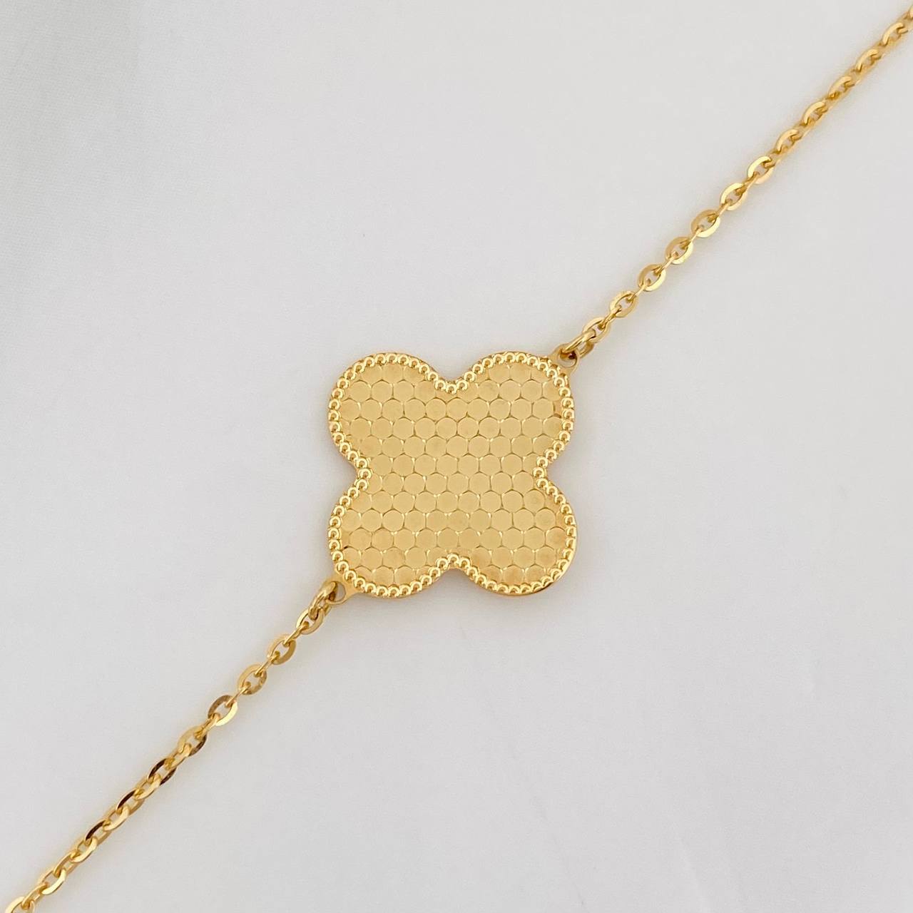 Pulso Aro Seguido Trebol 1.9g / 19cm / 1mm Oro Amarillo 18K