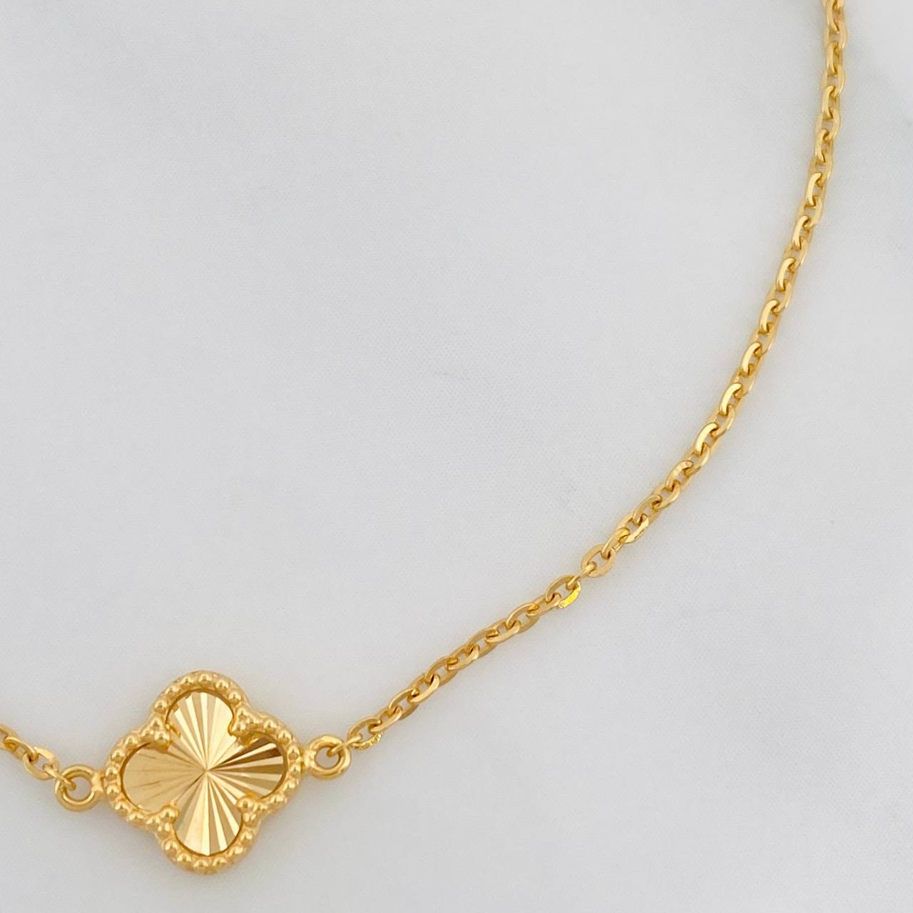 Pulso Aro Seguido Trebol 1.25g / 19cm / 1.1mm Oro Amarillo 18K