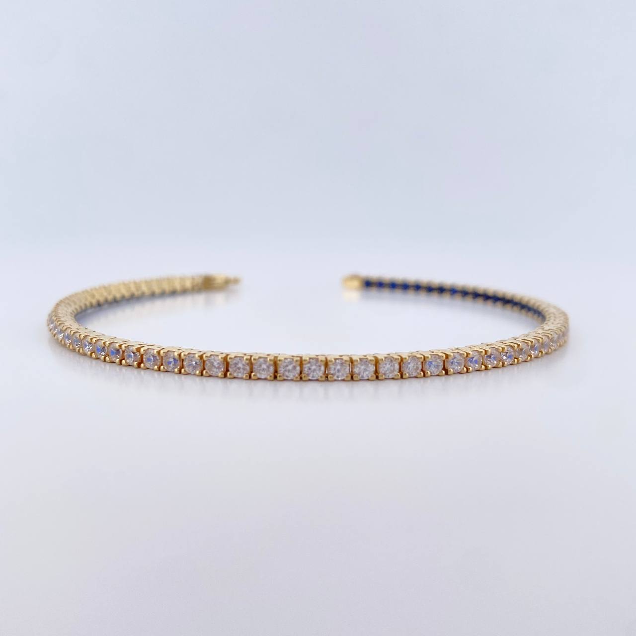 Pulso Tennis 7.55gr / 18.2cm / 2.2mm Circones Blancos Azules Oro Amarillo 18K &