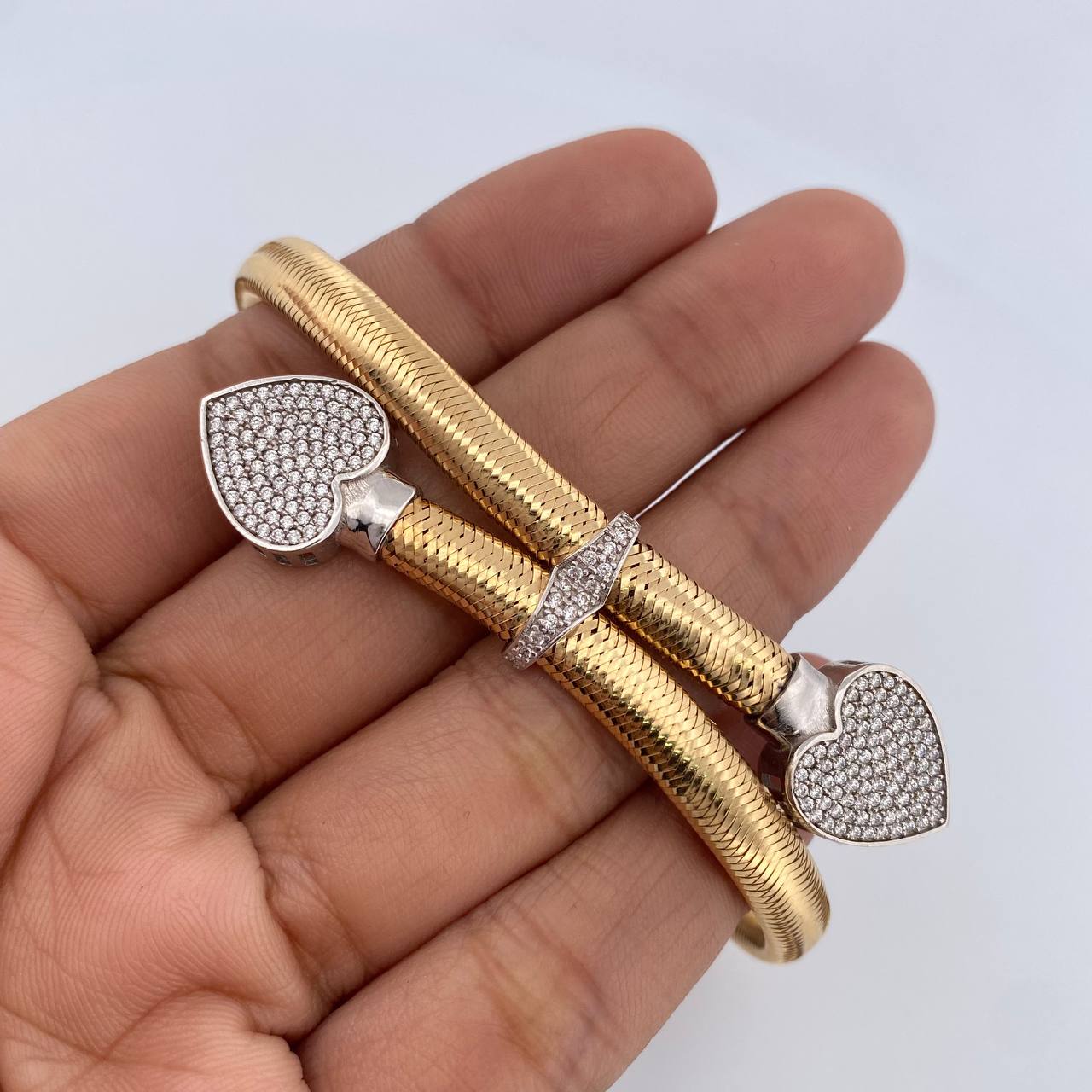 Pulso Reticulado Corazones 12gr / 22.7cm / 5.8mm Circones Blancos  Dos Oros Amarillo Blanco +0 18K &