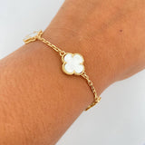 Pulso Trebol  10.45gr / 20.4cm / 2.1mm Nacar Blanco Oro Amarillo Nac.Esp. 18K $