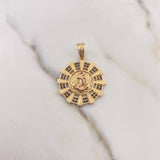 Dije Ancla Circular 5.95gr / 4.5cm / Circones Negros  Oro Amarillo 18K $
