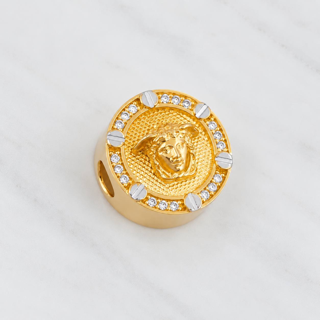 Herraje Medusa 3.55g / 1.4cm Dos Oros Amarillo Blanco 18K