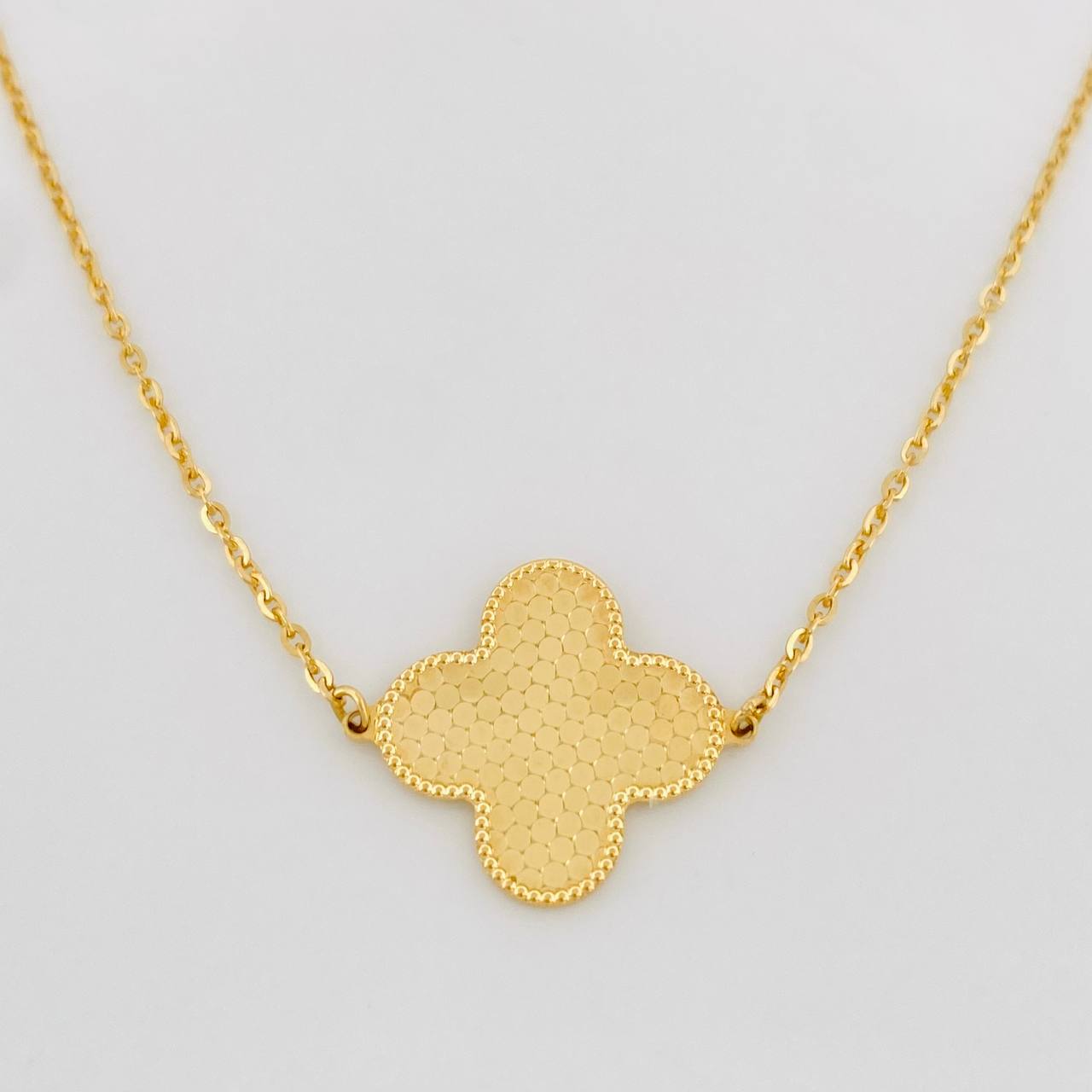 Pulso Aro Seguido Trebol 1.85g / 19cm / 1mm Oro Amarillo 18K