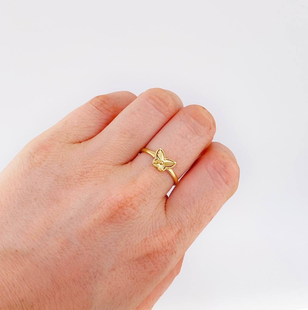 Anillo Mariposa Diamantada 1.1 g / T8 1/4 Oro Amarillo 18K