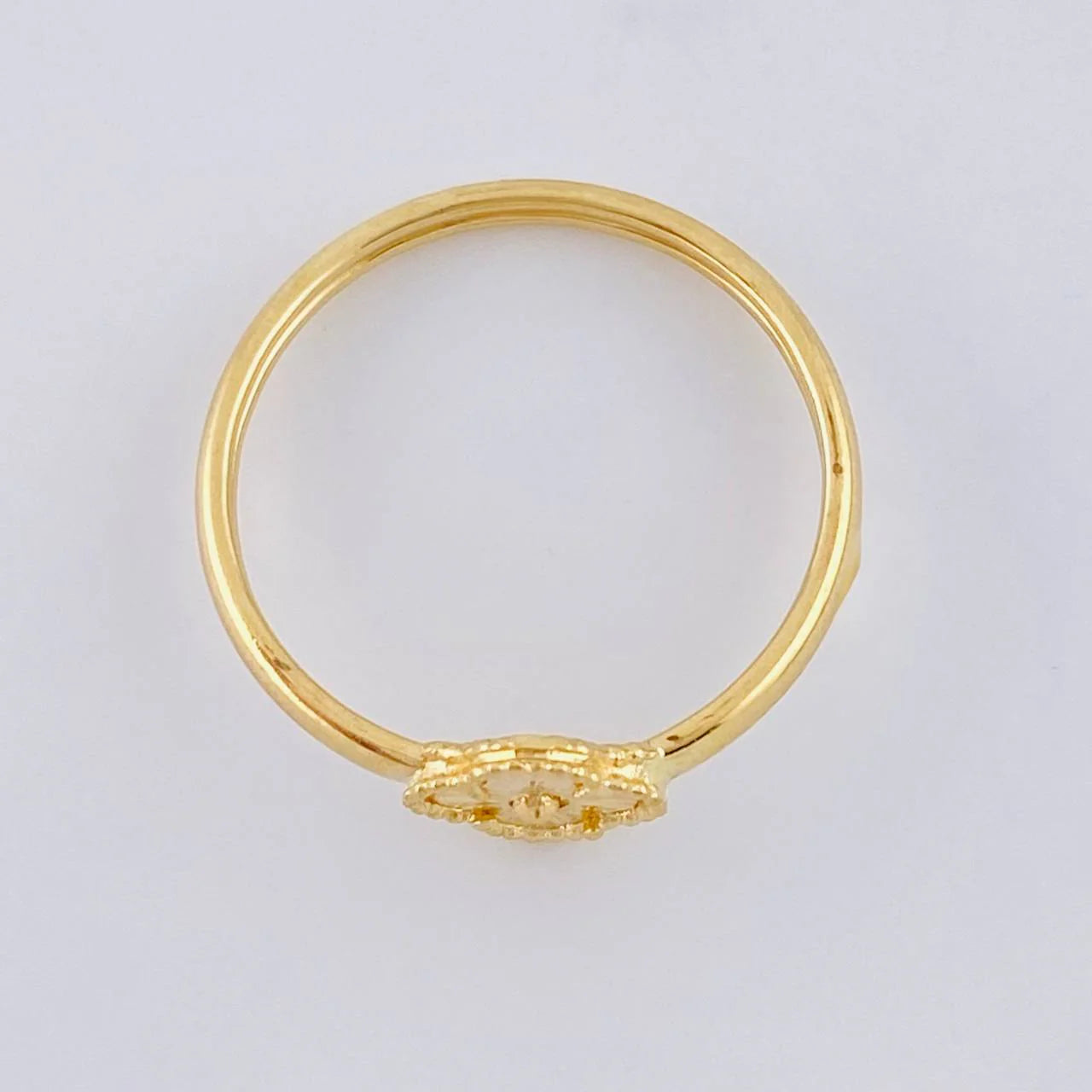 Anillo Trebol Diamantado 0.9 g / T6 1/4 Oro Amarillo 18K