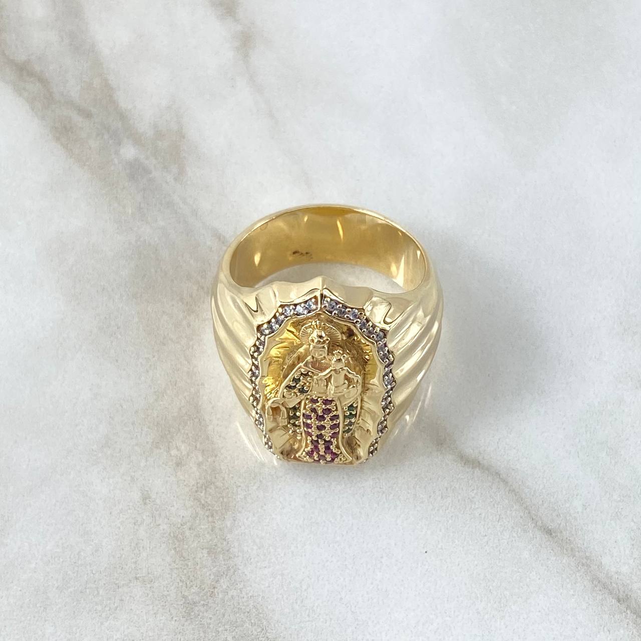 Anillo Virgen del Carmen 21.65gr / T10 1/4 / Circones Blancos Verdes Fucsias Dos Oros Amarillo Blanco