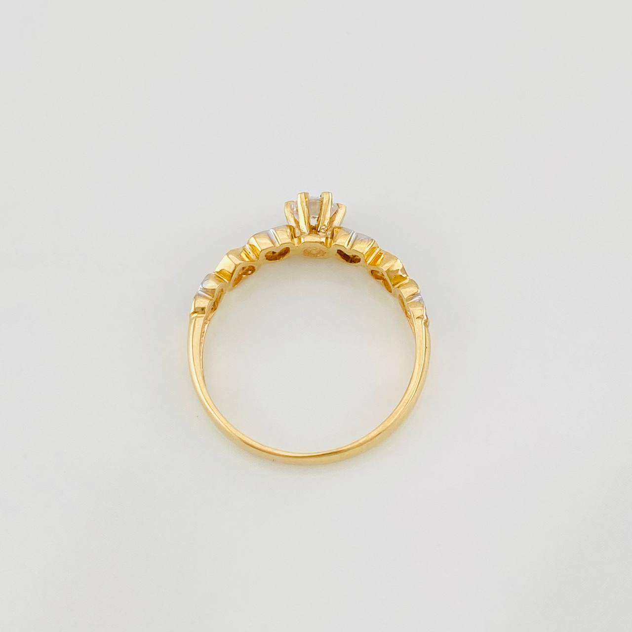 Anillo Solitario Corazones 2.3g / T7 Dos Oros Amarillo Blanco 18K