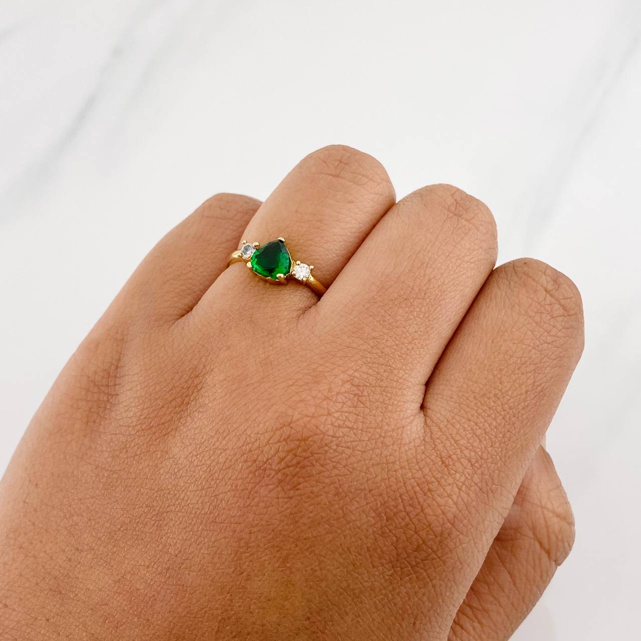 Anillo Solitario Corazón 1.7g / T6 Oro Amarillo 18K