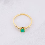 Anillo Solitario Churumbela Esmeraldas 40pts Diamantes 6pts 1.65g / T6 1/4 Oro Amarillo 18K