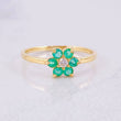 Anillo Flor 6 Petalos Esmeraldas 20pts Diamante 6pts 1.8g / T6 3/4 Oro Amarillo 18K