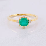 Anillo Cubo Especial Esmeraldas 60pts Diamantes 8pts 2.25g / T6 1/4 Oro Amarillo 18K