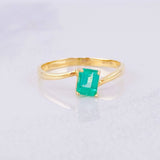 Anillo Cubo 4 Garras Esmeralda 25pts 1.5g / T6 Oro Amarillo 18K