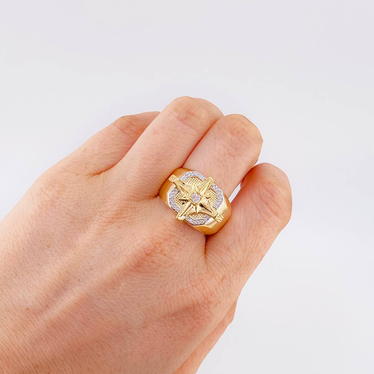 Anillo Brujula Cuadrada 9.35 g / T10 1/4 Dos Oros Amarillo Blanco 18K