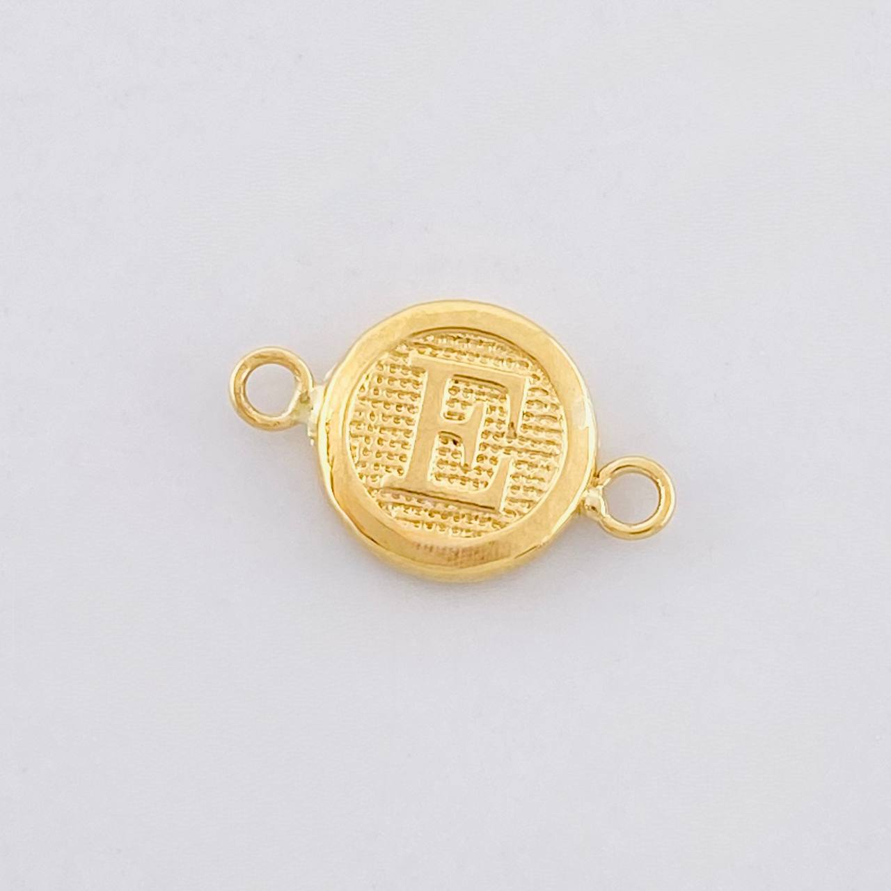 Herraje Circulo Letra E 0.4g / 1.5cm Oro Amarillo 18K