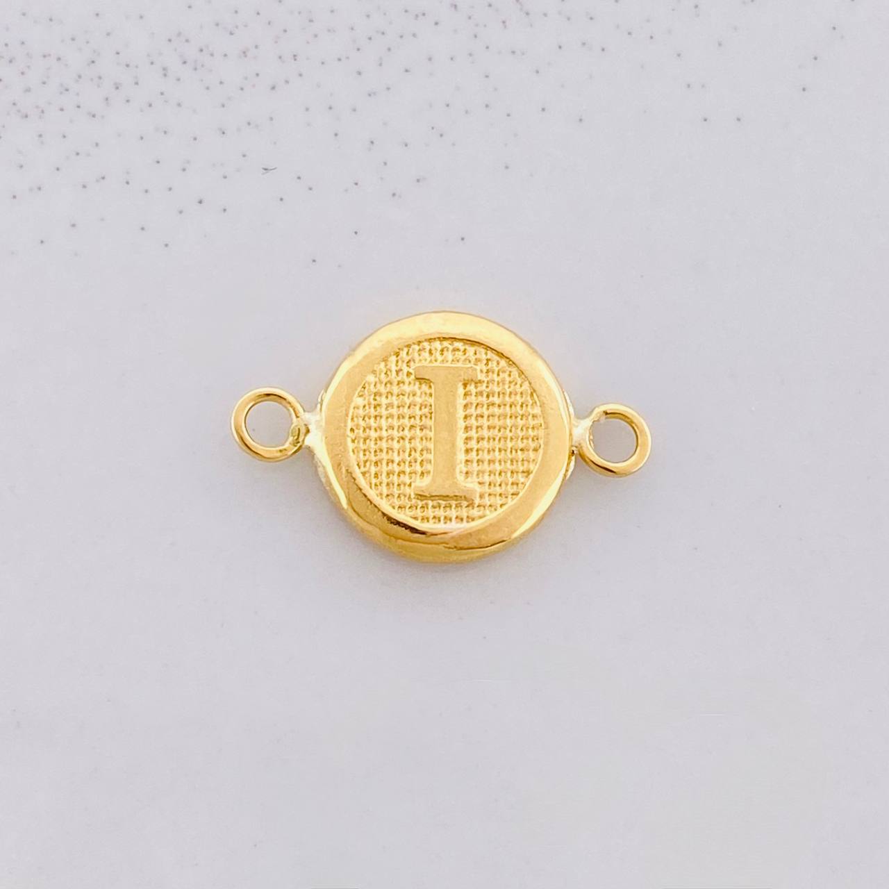 Herraje Circulo Letra I 0.4g / 1.5cm Oro Amarillo 18K