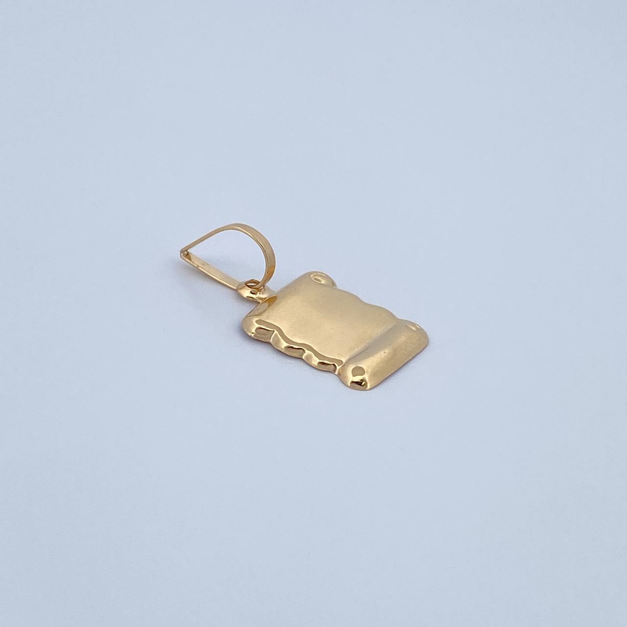 Dije Placa Pergamino 0.85gr / 2.3*1.1cm / Liso Oro Amarillo 18K &