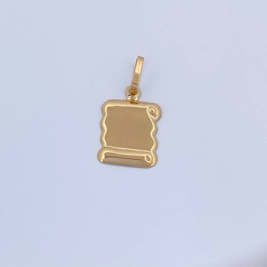 Dije Placa Pergamino 0.8gr / 2.3*1.1cm / Liso Oro Amarillo 18K &