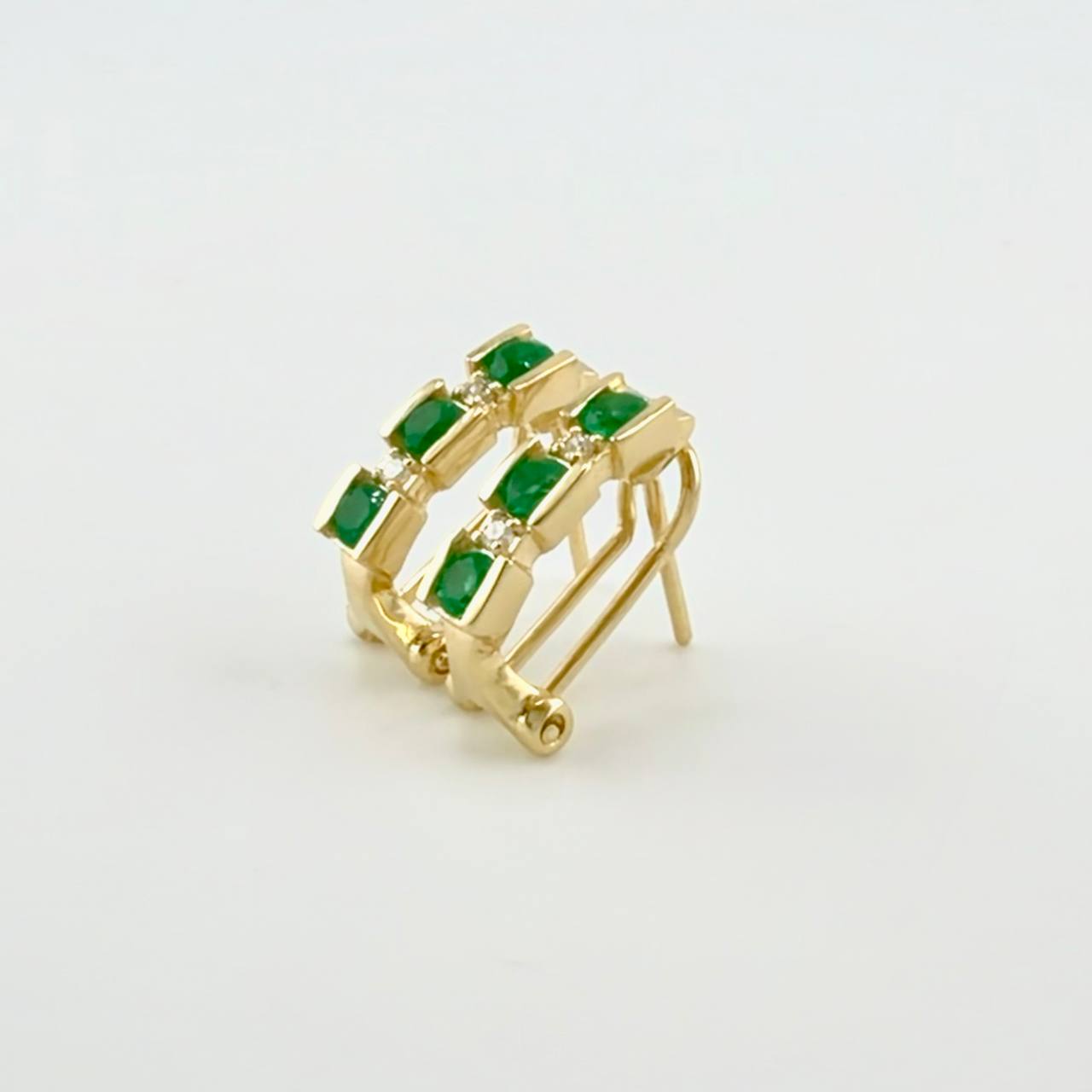 Candongas Omega Trio Diamantes 6pts Esmeraldas 55pts 3.85g / 1.4cm Oro Amarillo 18K