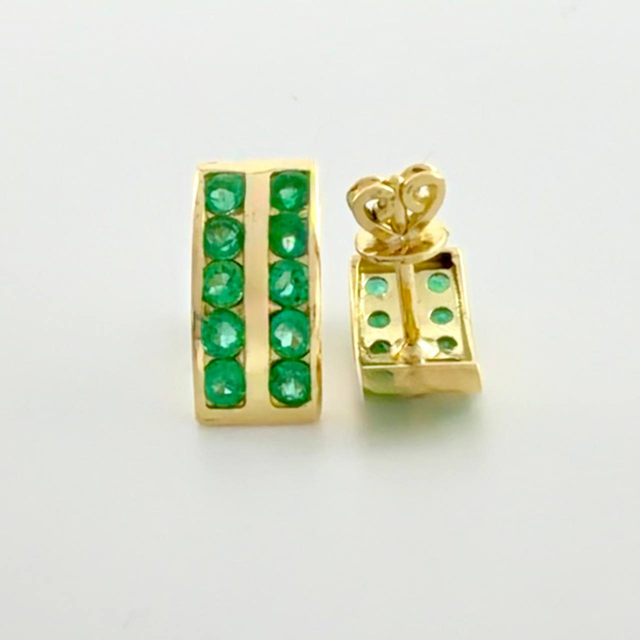 Candongas Doble Carril Esmeraldas 1.04qts 3.35g / 1.2cm Oro Amarillo 18K
