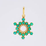 Dije Aro Estrellado 2.55gr / 2.9cm / Esmeraldas 84 pts - Diamantes Blancos 20 pts Oro Amarillo (Joya)
