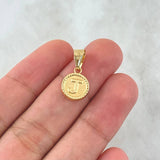 Dije Letra J Lisa 0.7gr / 1.9cm / Circulo Bordeado Oro Amarillo 18K