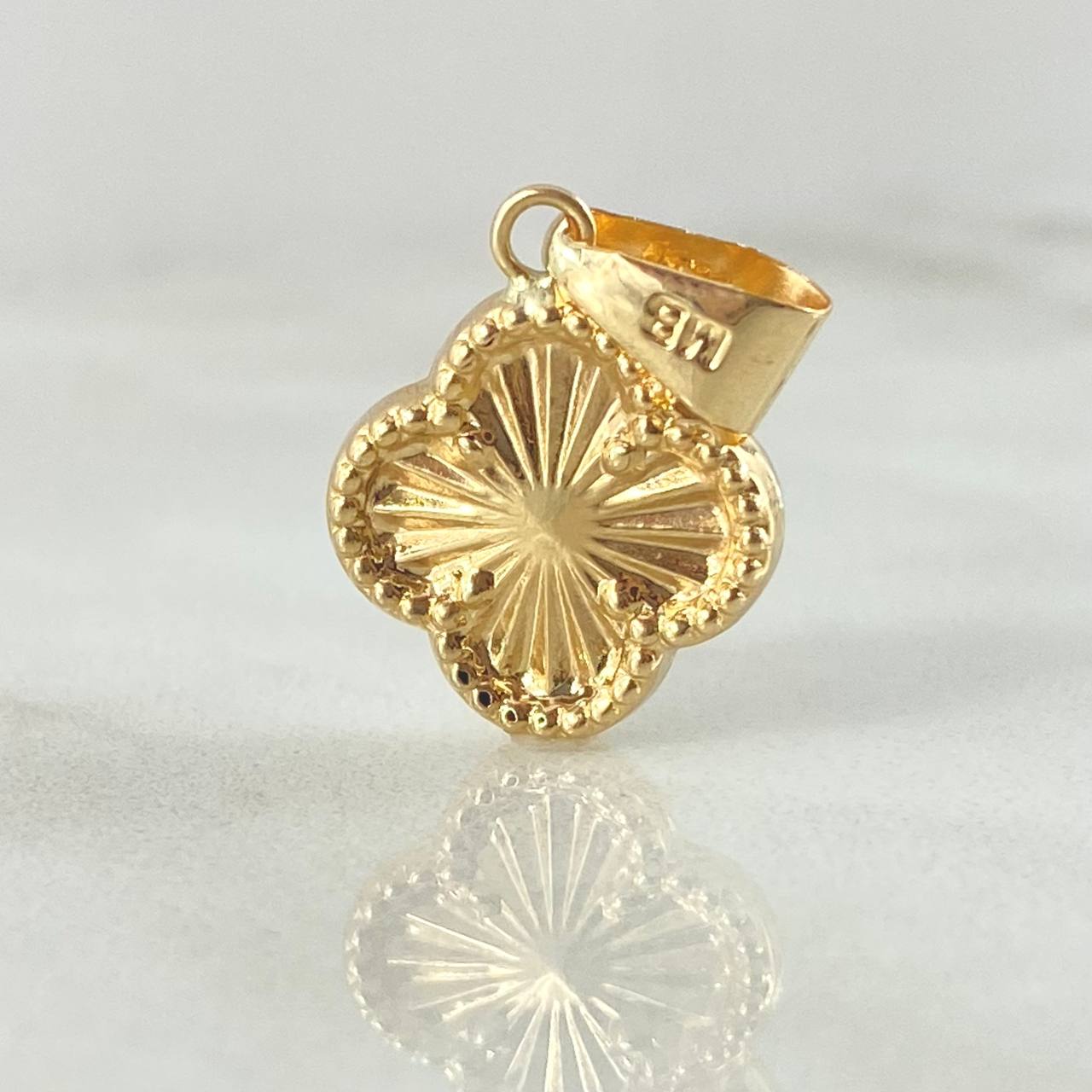 Dije Trebol 1gr / 2.3cm / Oro 18K ©
