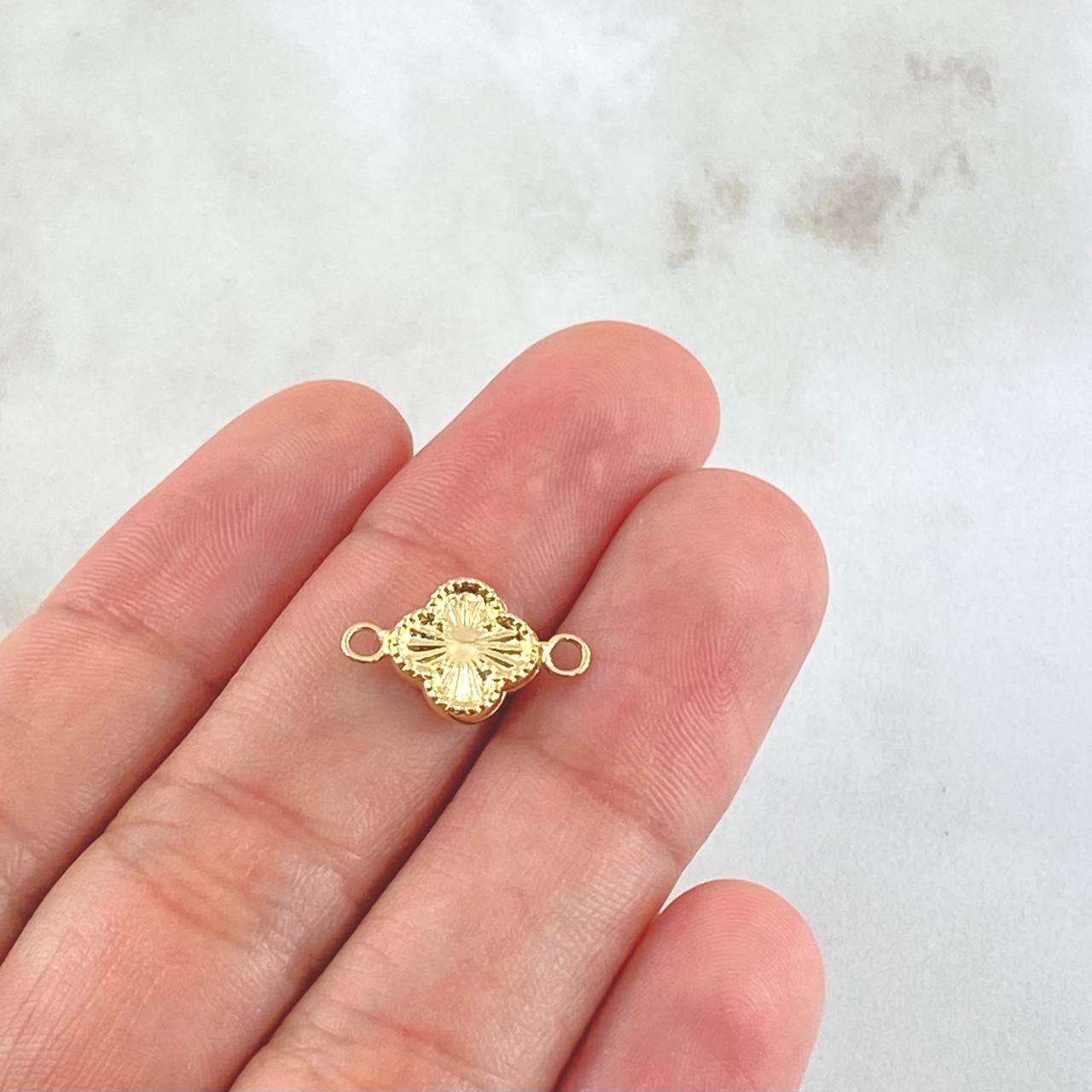 Herraje Trebol 0.45gr / 1.5cm / Oro 18K