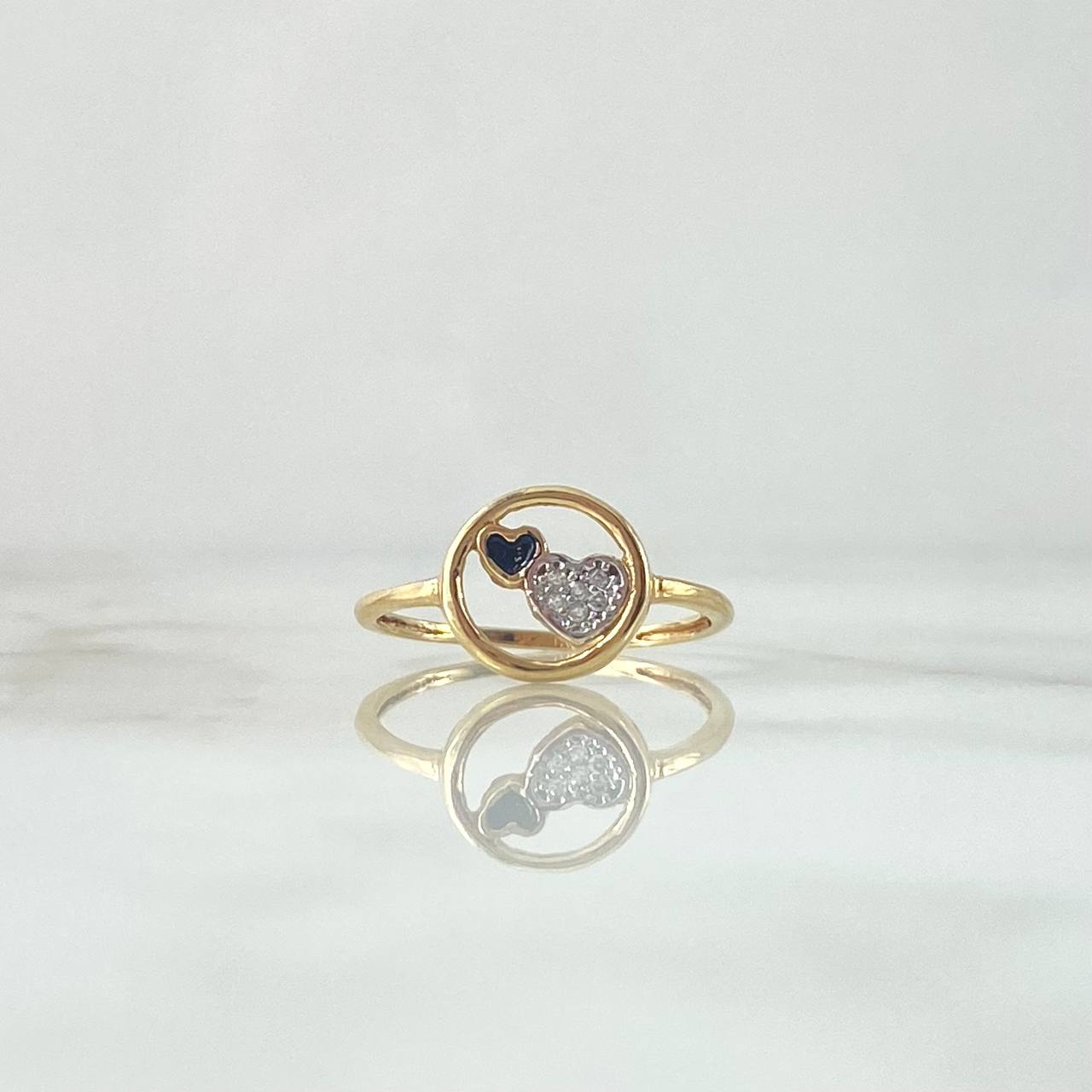 Anillo Corazones 1.55gr / T4 3/4 / Circones Blancos-Negros Dos Oros Amarillo Blanco