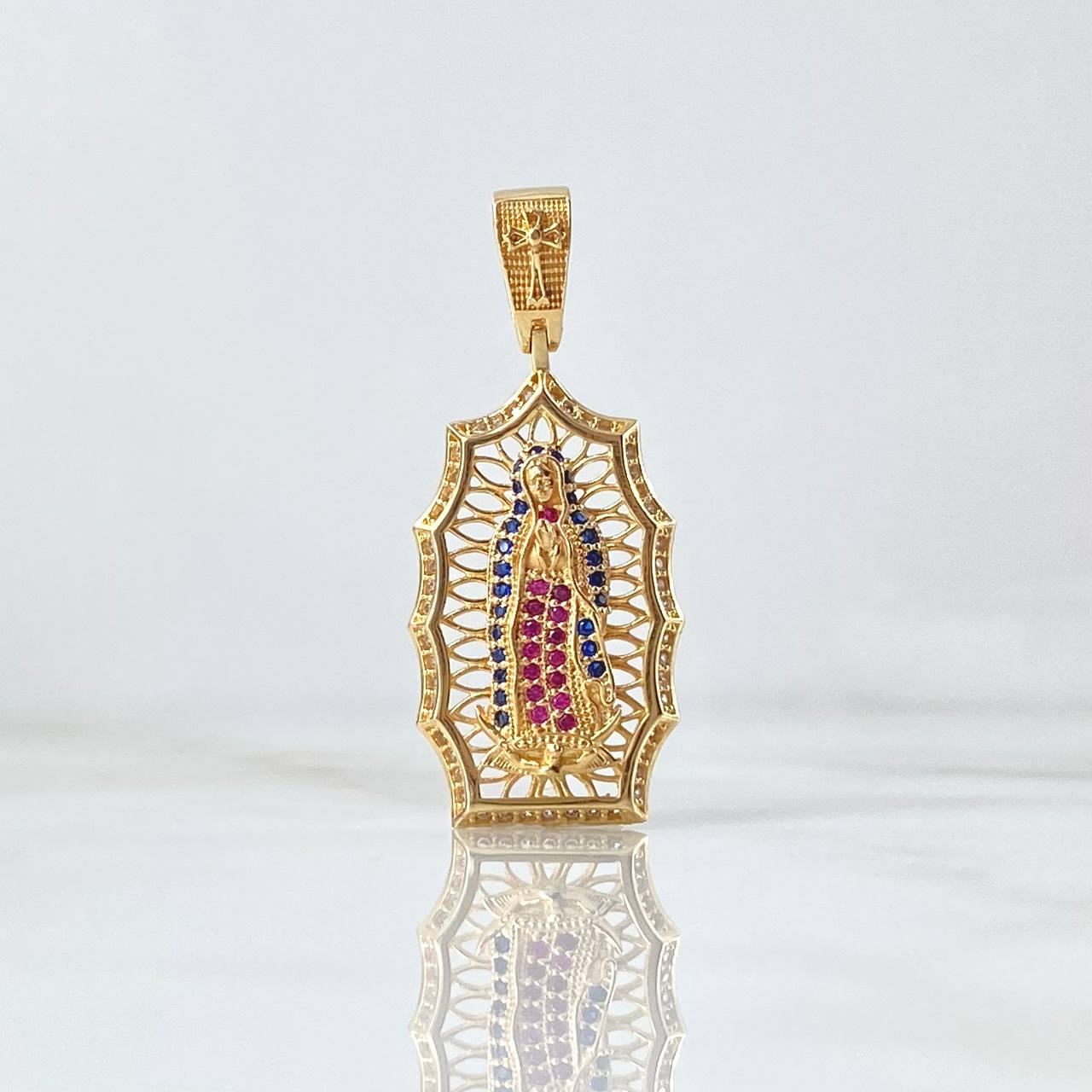 Dije Virgen Guadalupe Filigrana 4.7gr / 3.7cm / Circones Blancos Azul Rey Fucsias Oro Amarillo 18K