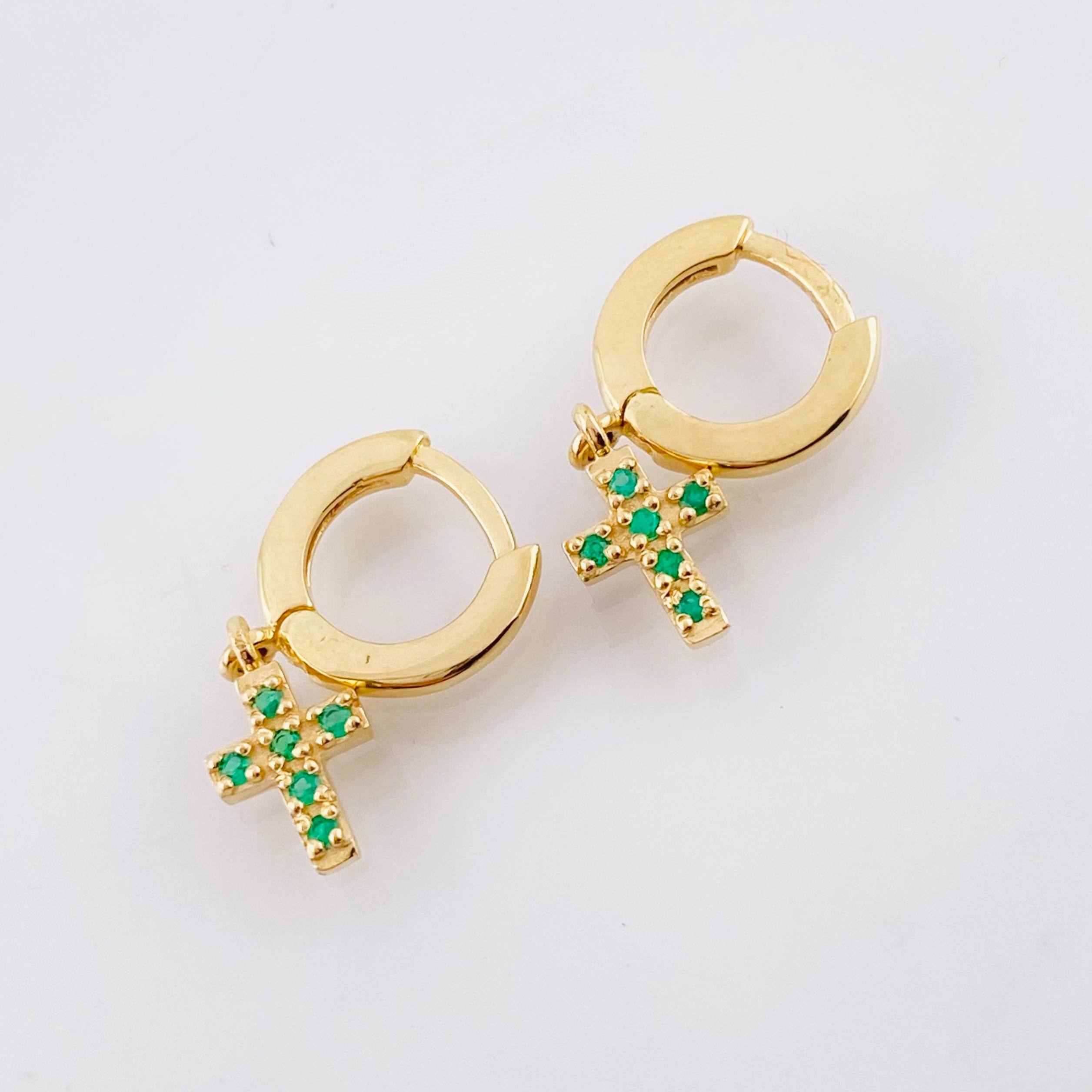 Candongas Cruz Colgante Esmeraldas 19pts 2.6gr / 2.1cm / Oro Amarillo 18K