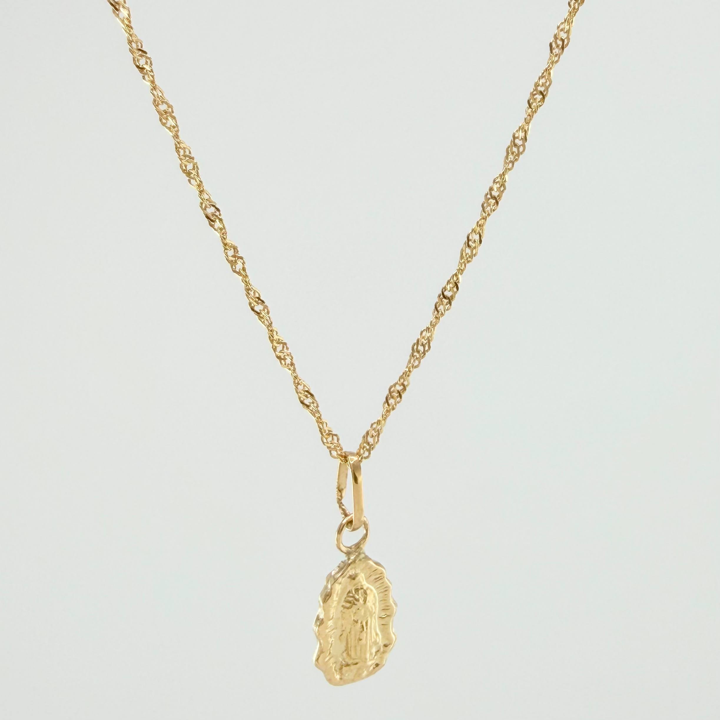 Set Cadena y Dije Singapur + Virgen Guadalupe 1.2gr / 40cm / 0.9mm Oro Amarillo 18K (Oferta)