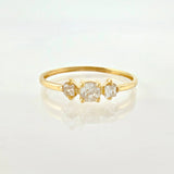 Anillo Solitario Trio 0.75gr / T5 / Oro Amarillo 18K *