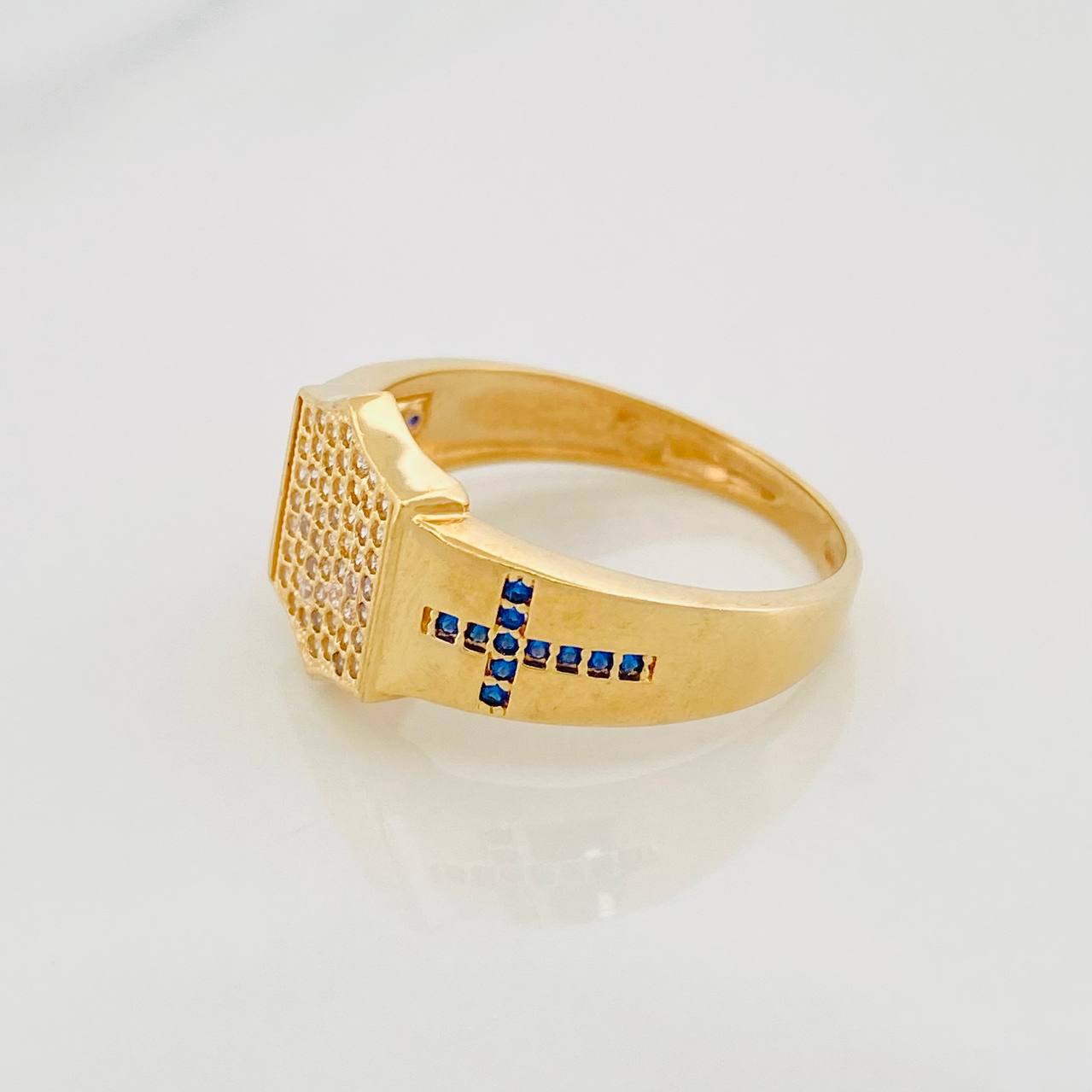 Anillo Escudo Cruz 4.35g / T10 1/4 Oro Amarillo 18K