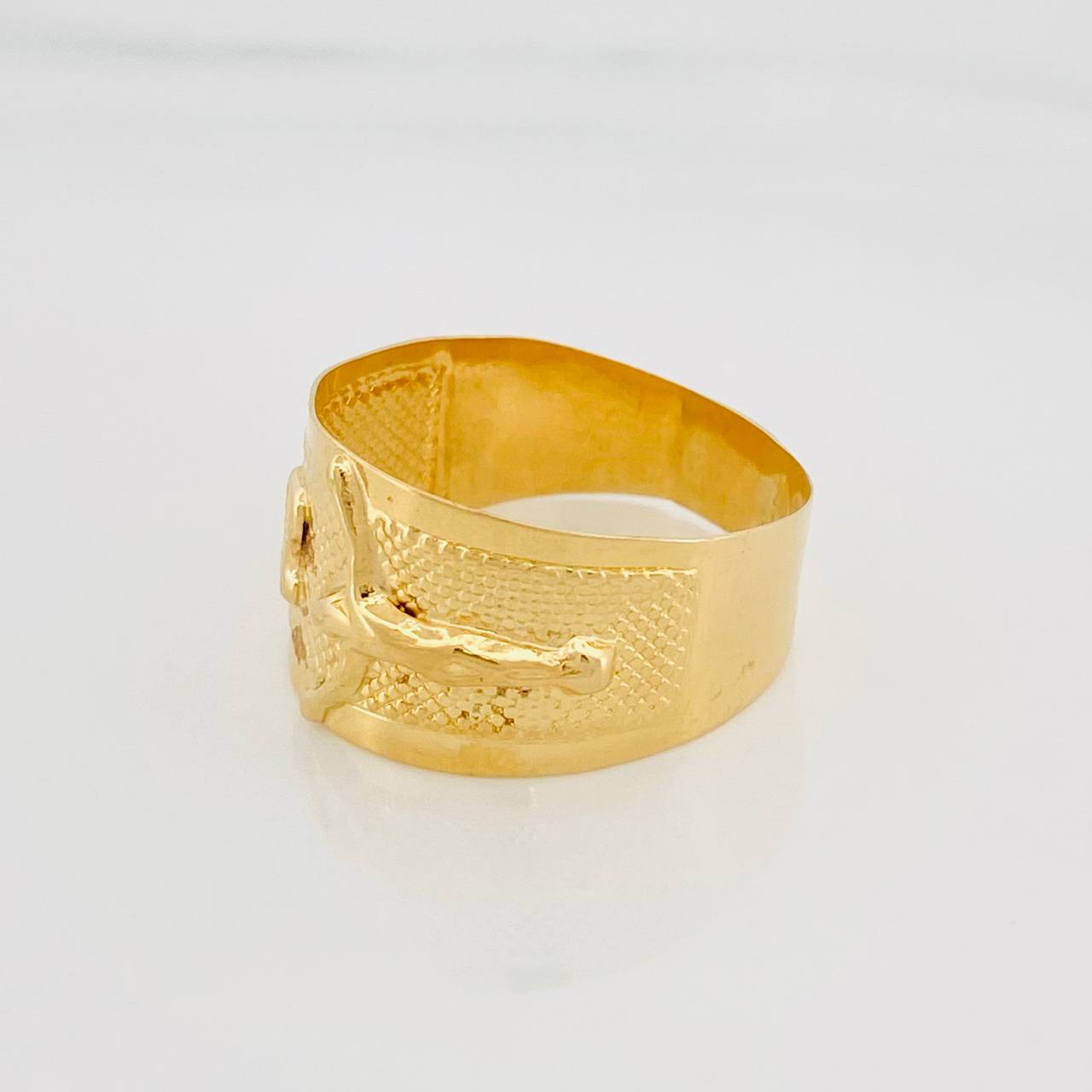 Anillo Cristo 3.75g / T10 1/2 Oro Amarillo 18K