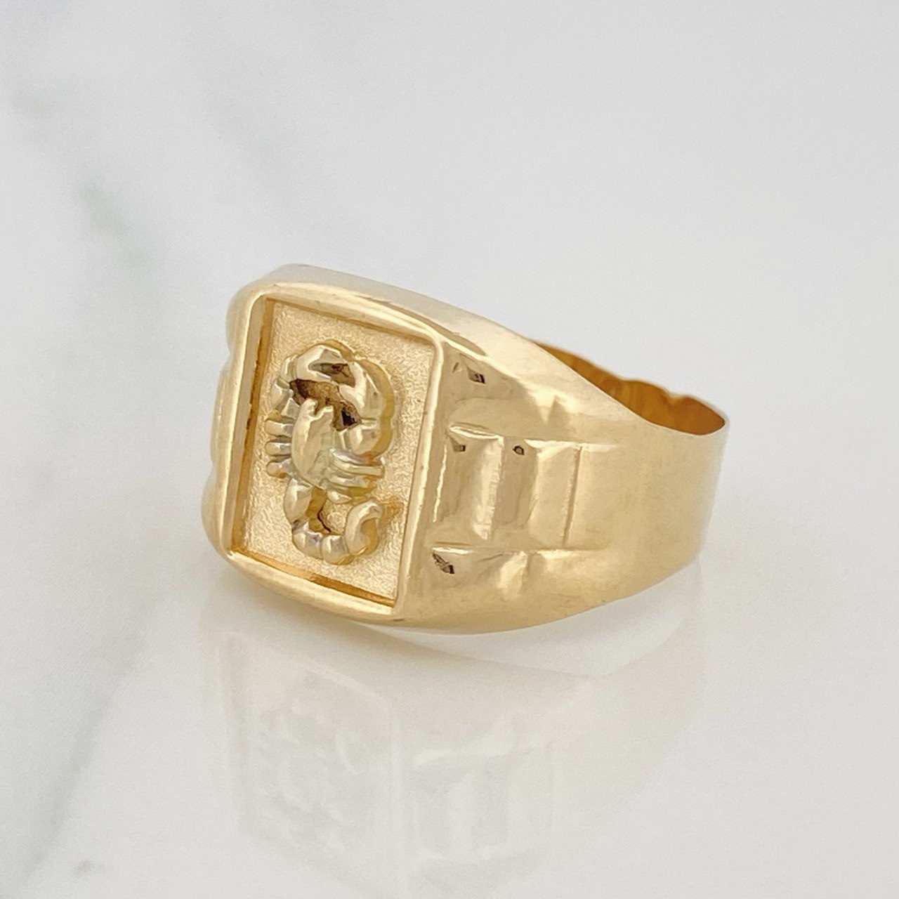 Anillo Escorpion 2.85g / T7 1/2 Oro Amarillo 18K